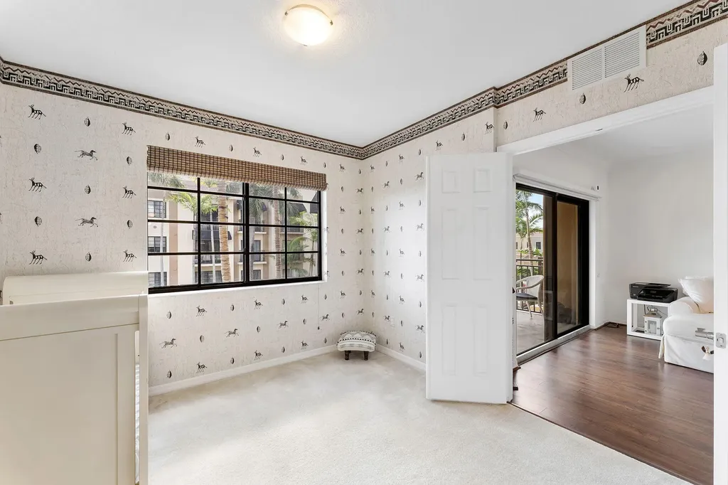 4905 Midtown Lane Palm Beach Gardens FL 33418