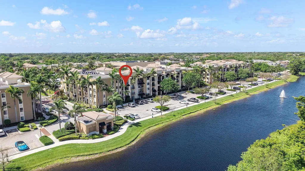 4905 Midtown Lane Palm Beach Gardens FL 33418