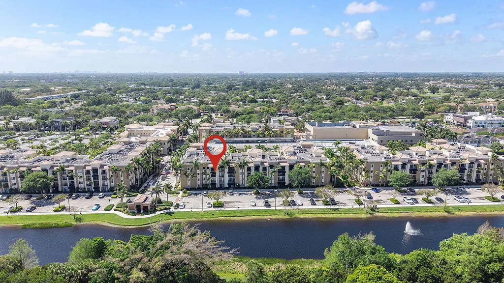 4905 Midtown Lane Palm Beach Gardens FL 33418