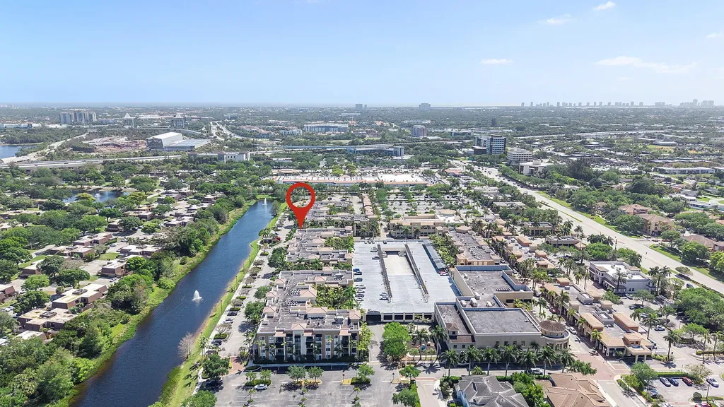4905 Midtown Lane Palm Beach Gardens FL 33418