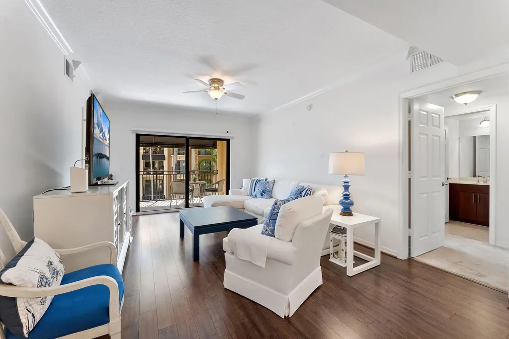 4905 Midtown Lane Palm Beach Gardens FL 33418