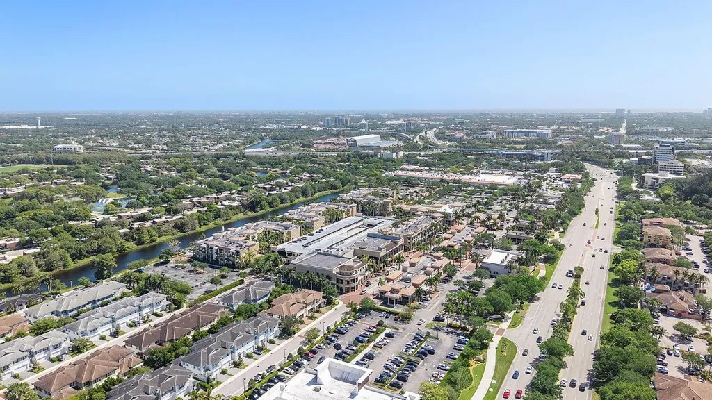 4905 Midtown Lane Palm Beach Gardens FL 33418