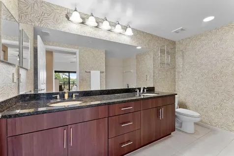 4905 Midtown Lane Palm Beach Gardens FL 33418