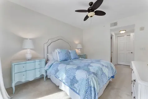 4905 Midtown Lane Palm Beach Gardens FL 33418