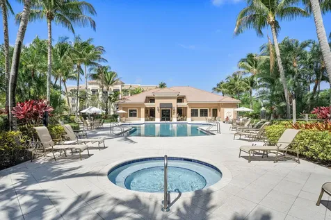 4905 Midtown Lane Palm Beach Gardens FL 33418
