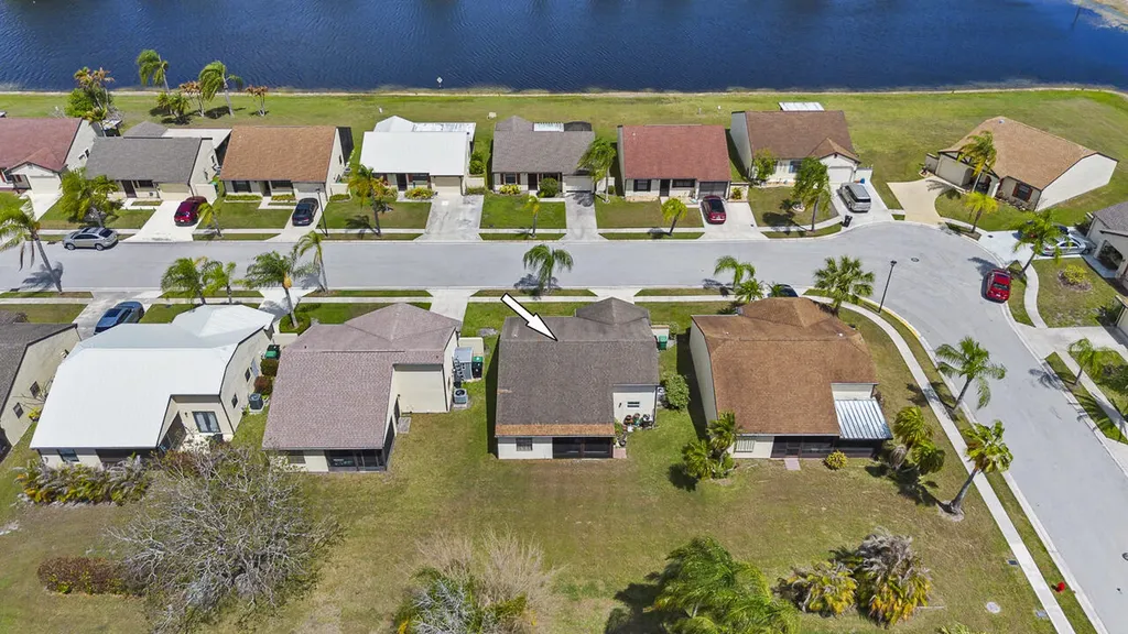 2363 SE Breckenridge Circle Port St Lucie FL 34952