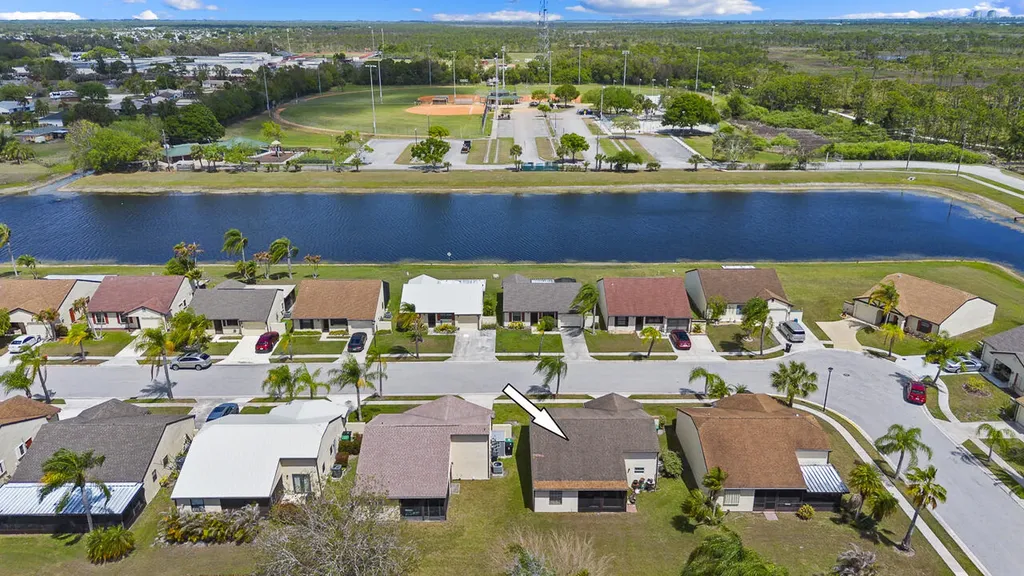 2363 SE Breckenridge Circle Port St Lucie FL 34952