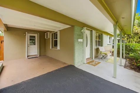 397 NW 48th Street Oakland Park FL 33309