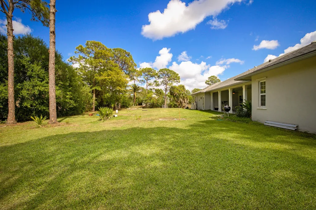 17887 N 68th Street Street N The Acreage FL 33470