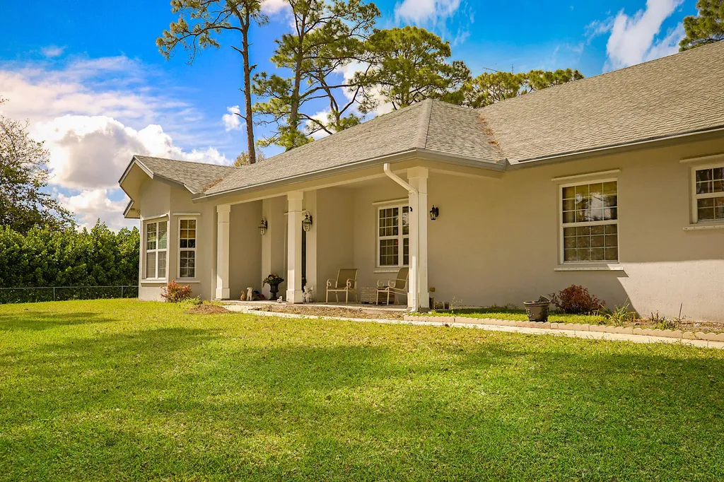 17887 N 68th Street Street N The Acreage FL 33470