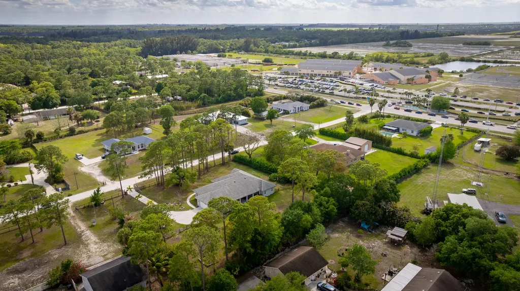 17887 N 68th Street Street N The Acreage FL 33470