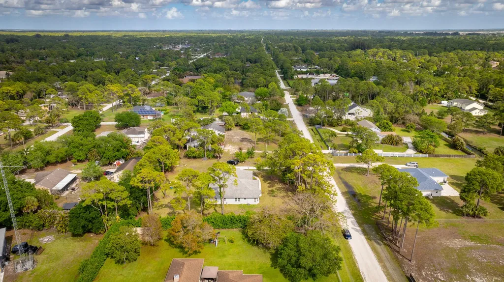 17887 N 68th Street Street N The Acreage FL 33470