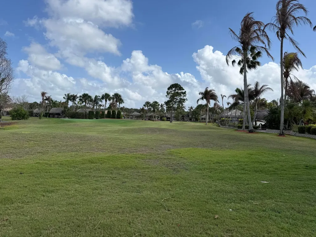 424 NW Chipshot Lane Port St Lucie FL 34986