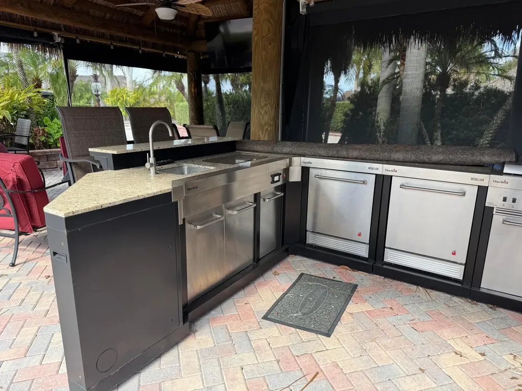 424 NW Chipshot Lane Port St Lucie FL 34986