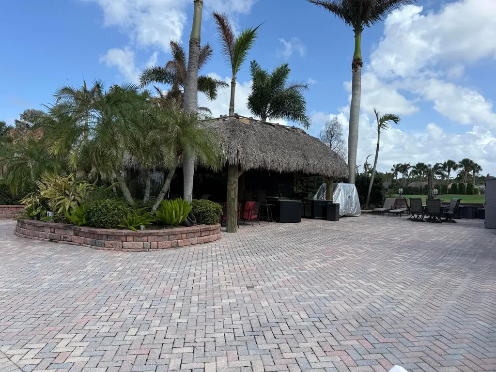 424 NW Chipshot Lane Port St Lucie FL 34986