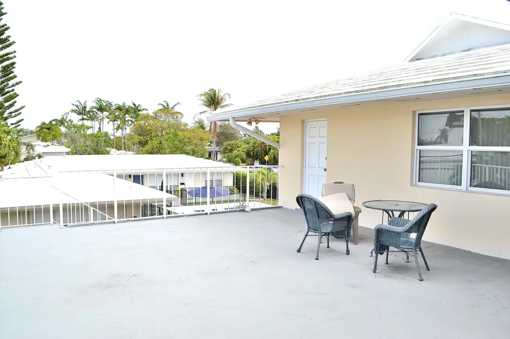 2633 Middle River Drive Fort Lauderdale FL 33306