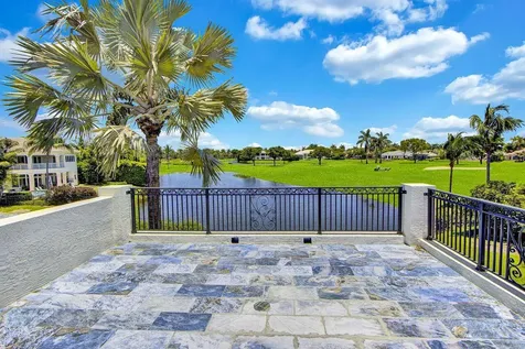 17730 Scarsdale Way Boca Raton FL 33496