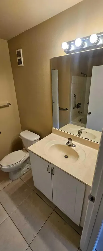 4767 Via Palm Lakes West Palm Beach FL 33417