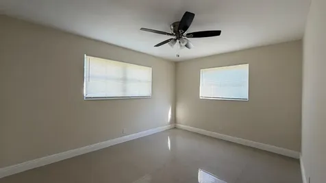 4081 NW 35th Avenue Lauderdale Lakes FL 33309