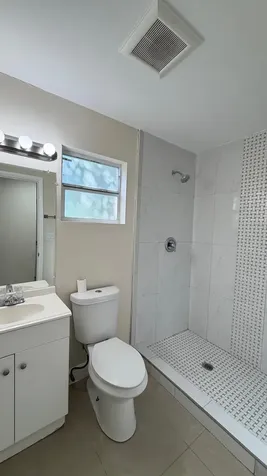 4081 NW 35th Avenue Lauderdale Lakes FL 33309