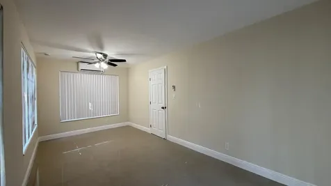 4081 NW 35th Avenue Lauderdale Lakes FL 33309