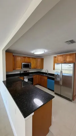 4081 NW 35th Avenue Lauderdale Lakes FL 33309