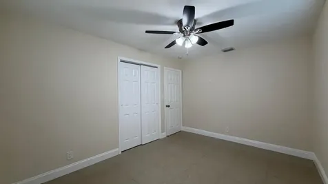 4081 NW 35th Avenue Lauderdale Lakes FL 33309