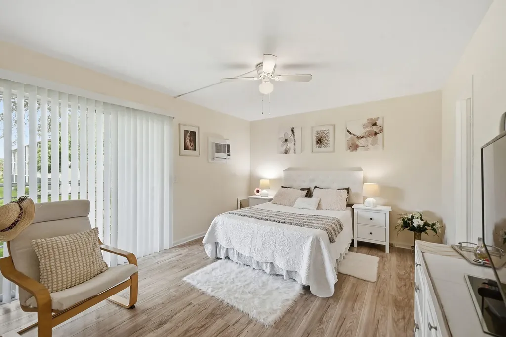 314 Brighton Boca Raton FL 33434