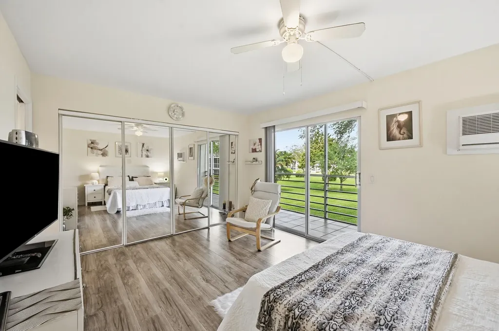 314 Brighton Boca Raton FL 33434