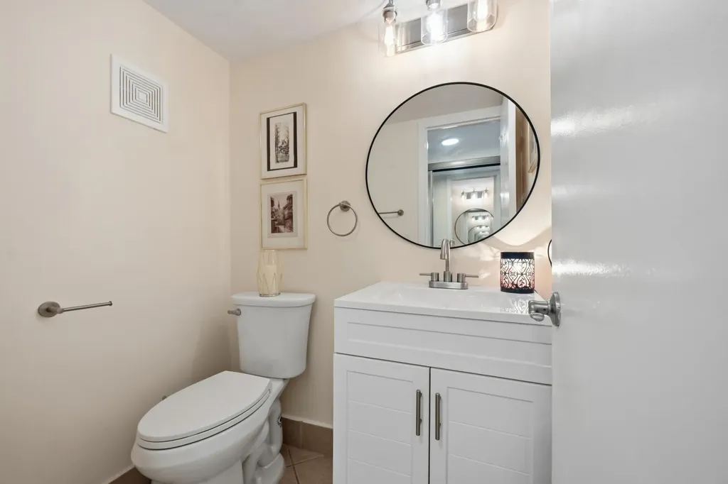 314 Brighton Boca Raton FL 33434