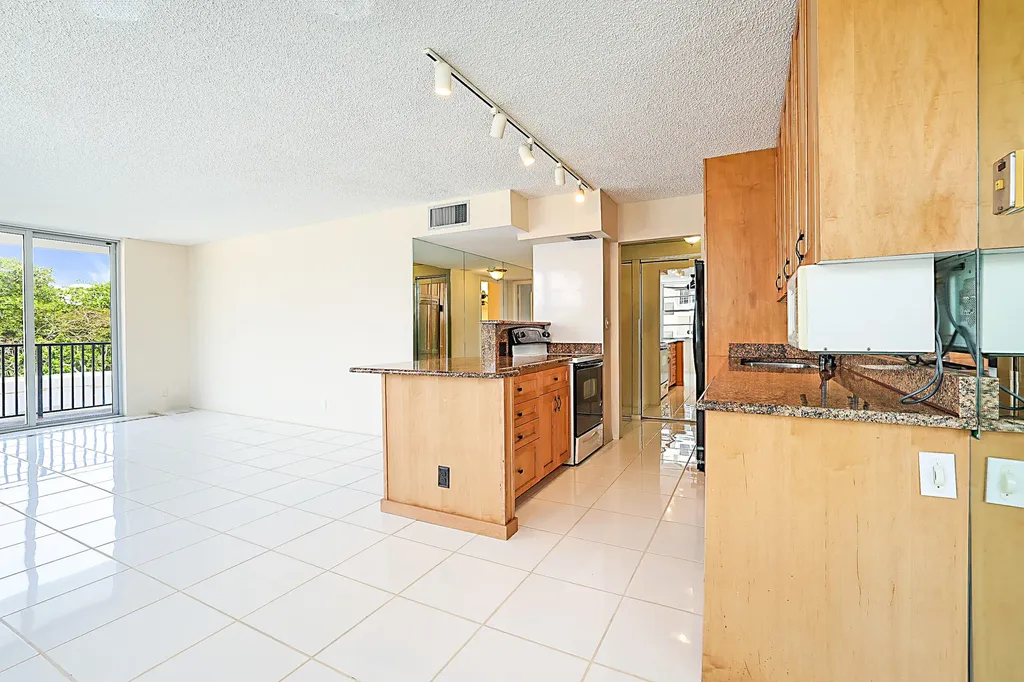 2121 N Ocean Boulevard Boca Raton FL 33431