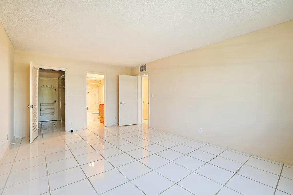 2121 N Ocean Boulevard Boca Raton FL 33431