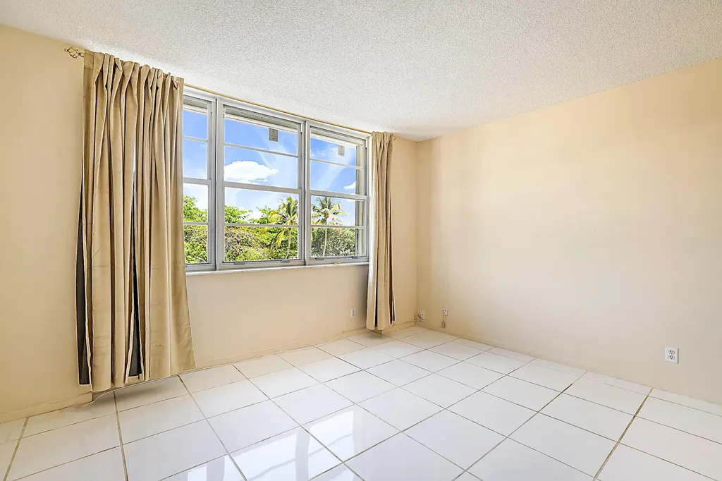 2121 N Ocean Boulevard Boca Raton FL 33431