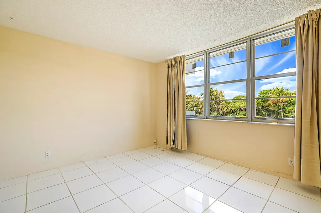 2121 N Ocean Boulevard Boca Raton FL 33431