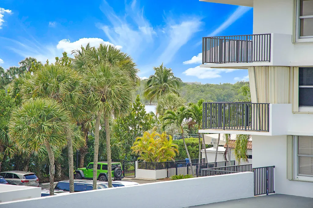 2121 N Ocean Boulevard Boca Raton FL 33431
