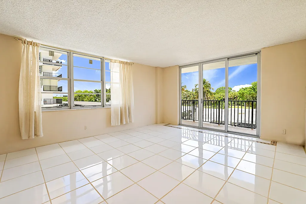 2121 N Ocean Boulevard Boca Raton FL 33431