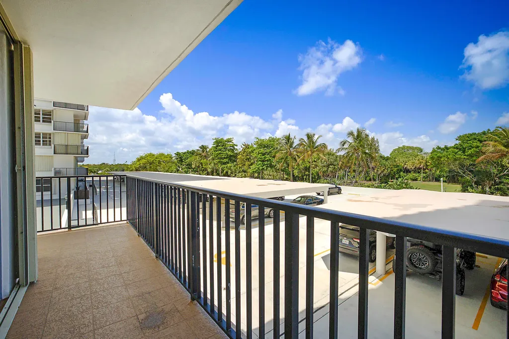 2121 N Ocean Boulevard Boca Raton FL 33431