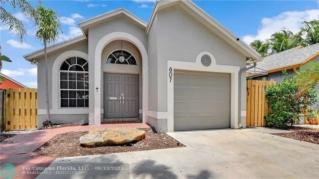 607 SW 15th Street Fort Lauderdale FL 33315