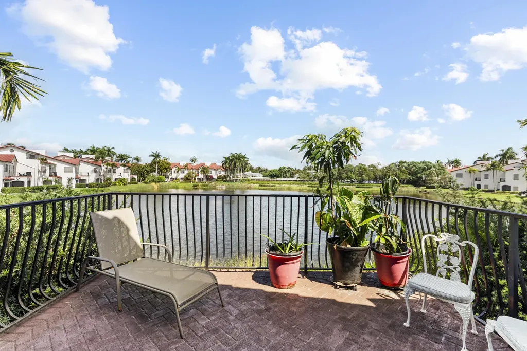 1527 Estuary Trail Delray Beach FL 33483
