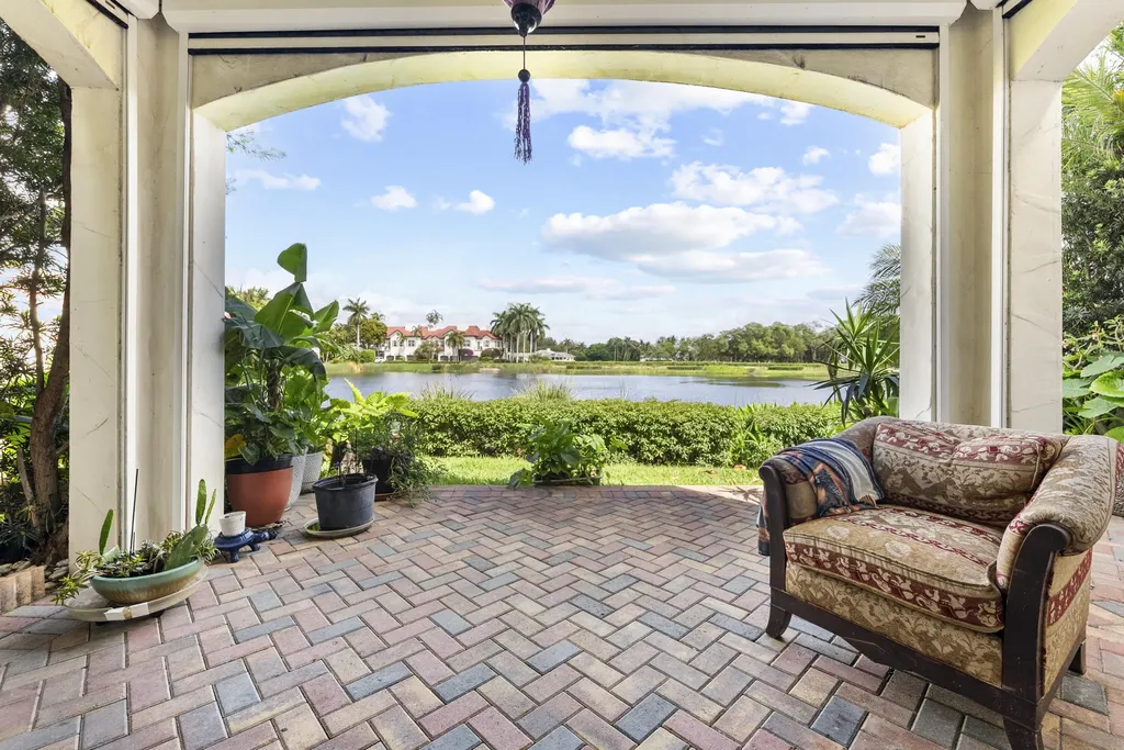 1527 Estuary Trail Delray Beach FL 33483