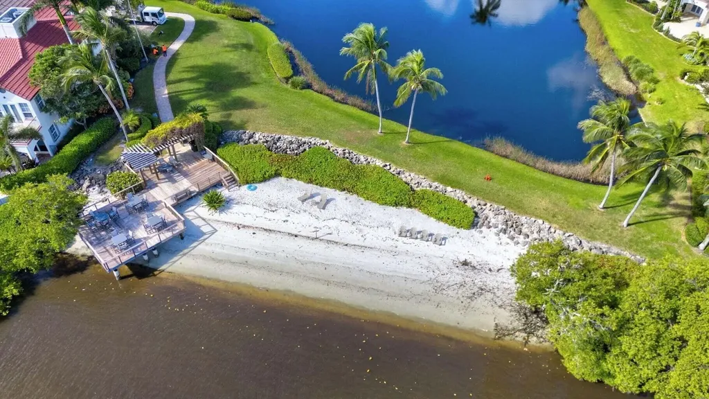 1527 Estuary Trail Delray Beach FL 33483