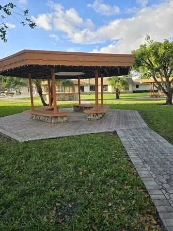 3940 NW 42nd Avenue Lauderdale Lakes FL 33319