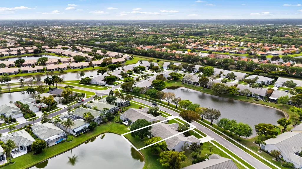 7825 Aberdeen Lakes Drive Boynton Beach FL 33472