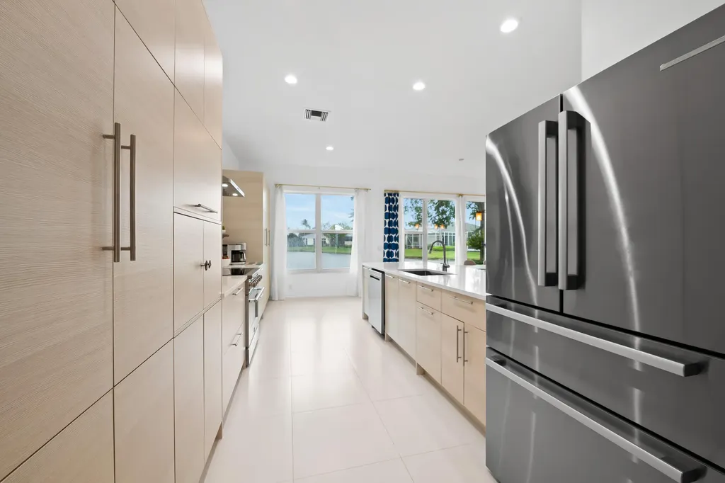 7825 Aberdeen Lakes Drive Boynton Beach FL 33472