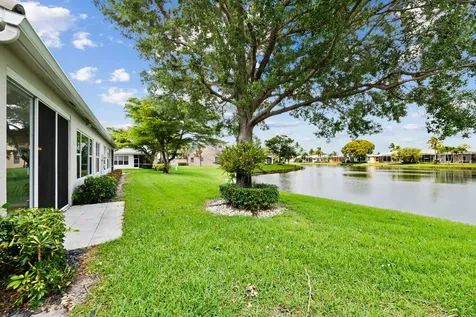 7825 Aberdeen Lakes Drive Boynton Beach FL 33472