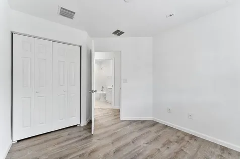 995 Abaco Lane Riviera Beach FL 33404