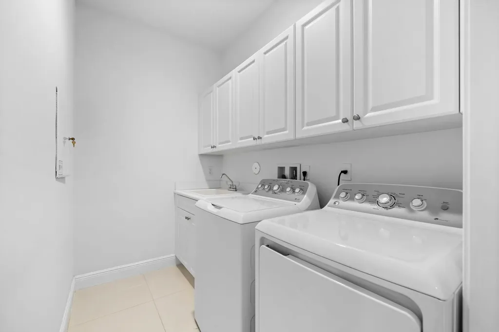 8471 Miralago Way Parkland FL 33076