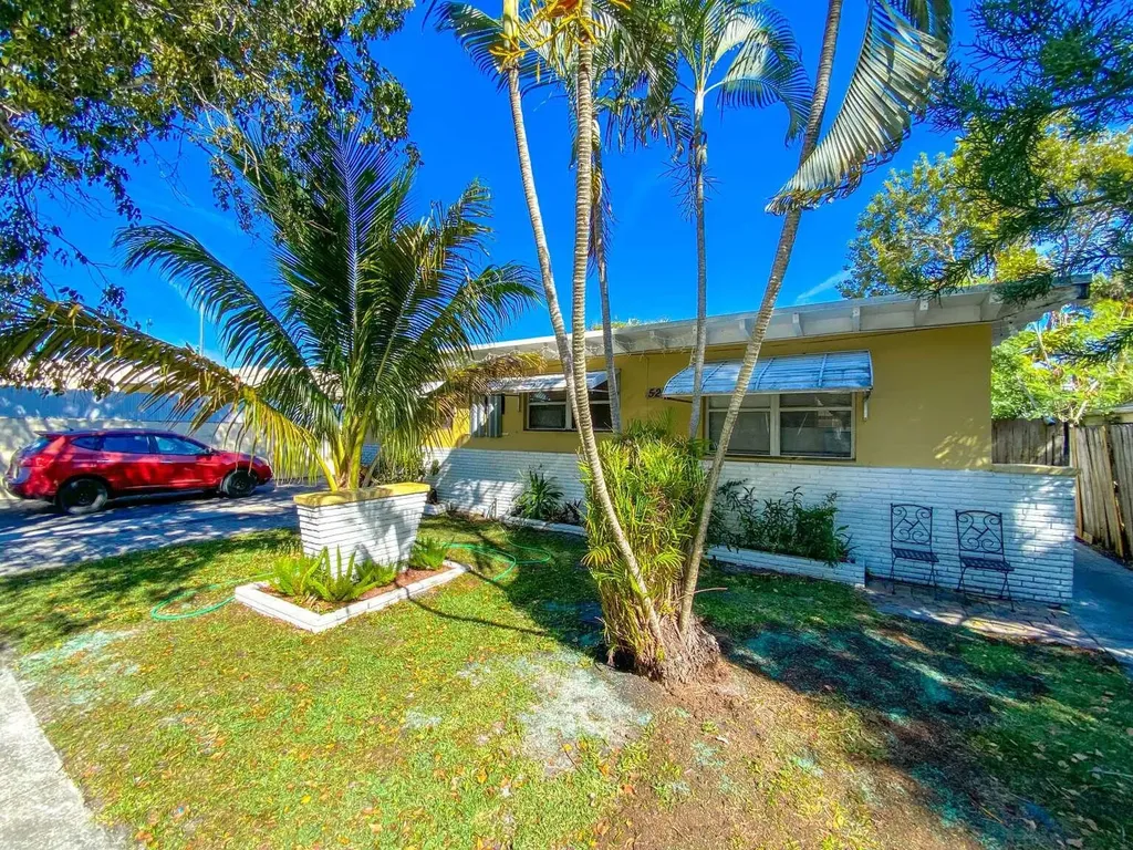 527 48th Street West Palm Beach FL 33407