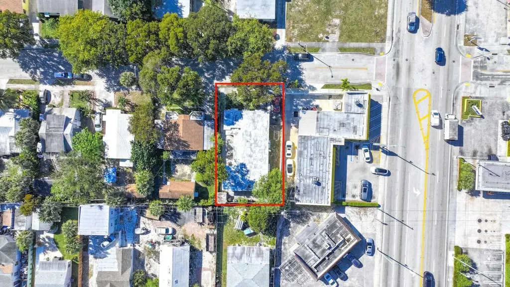 527 48th Street West Palm Beach FL 33407