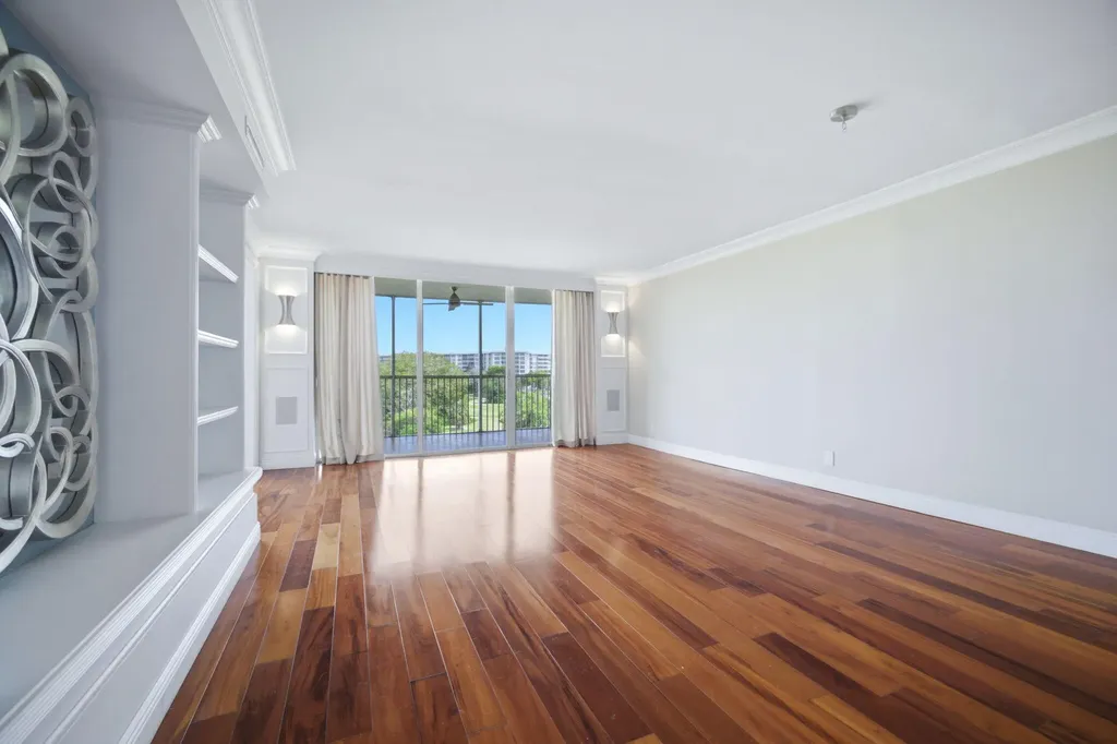 2901 S Palm Aire Drive Pompano Beach FL 33069